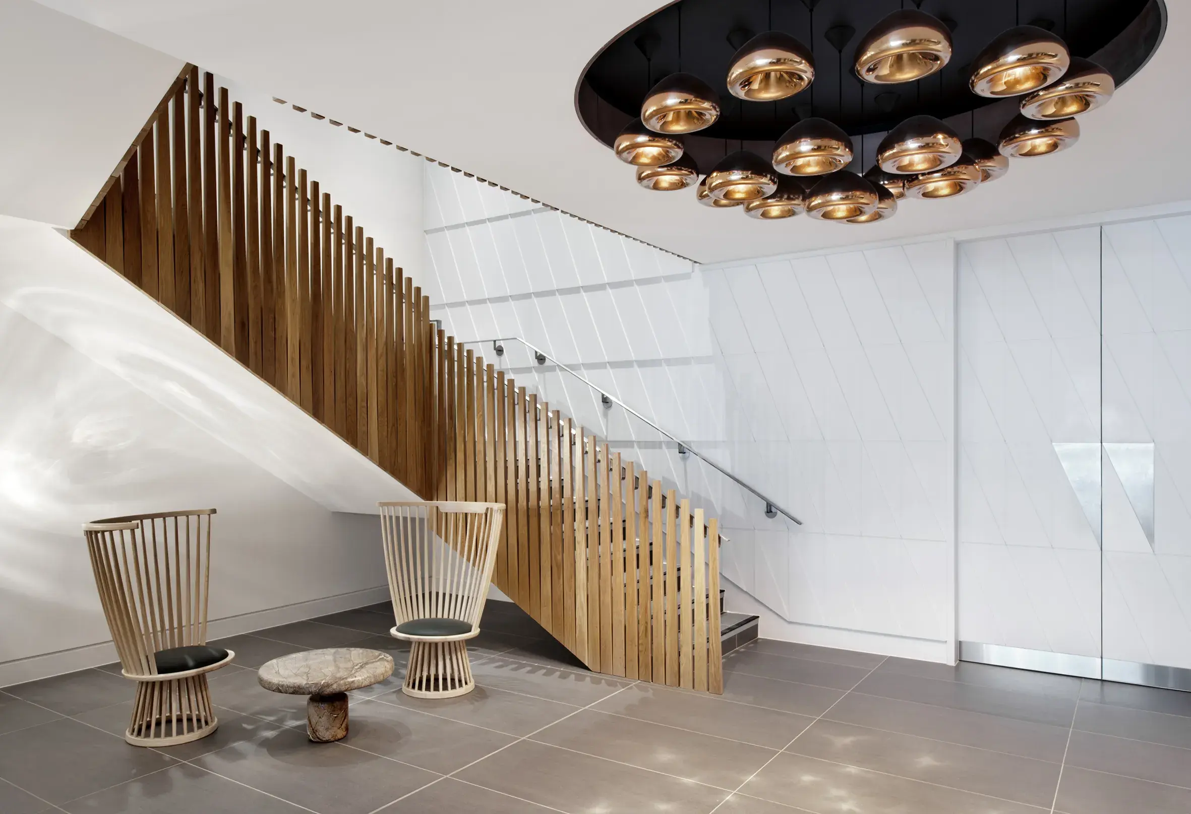 Tom Dixon Fan Stühle helles Holz