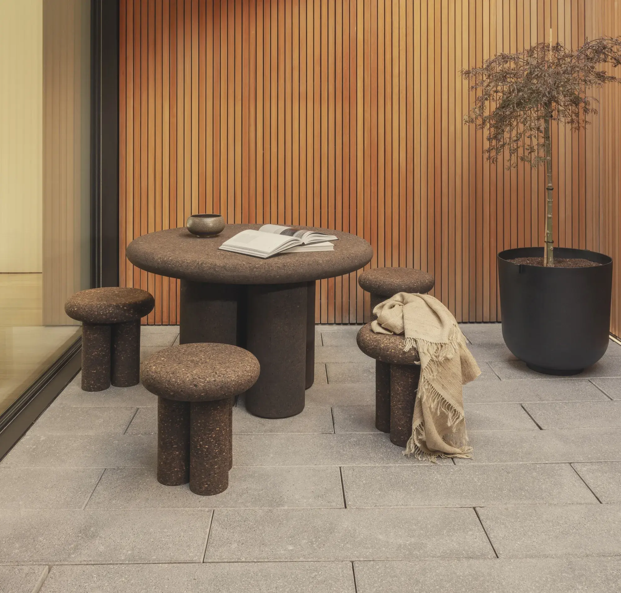 Tom Dixon Kork Möbel Tisch und Hocker