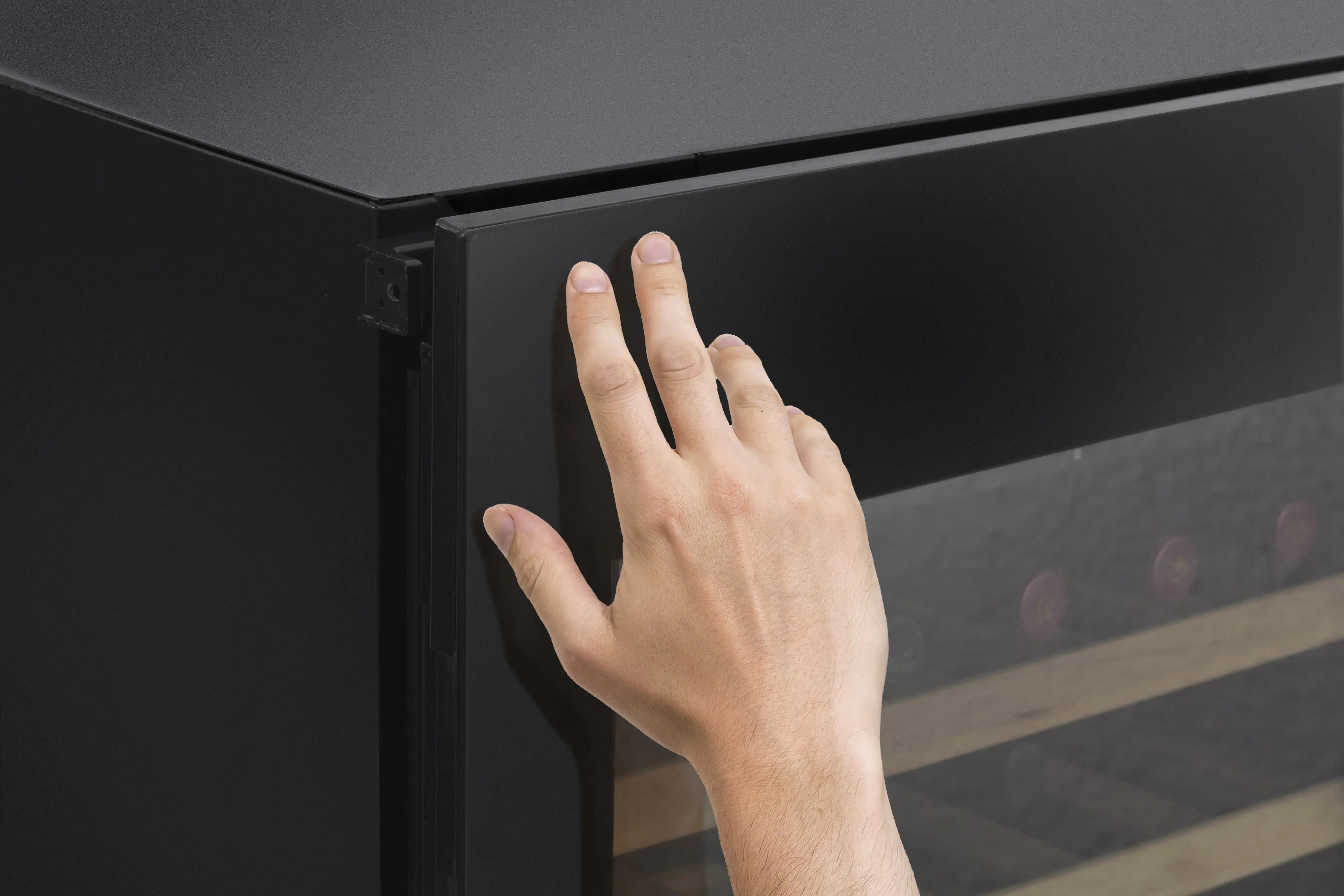 CASO Design Weinklimaschrank Tipp to open